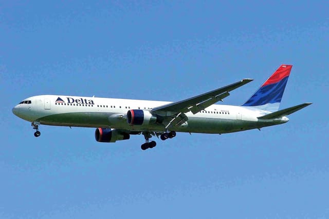 N1402A - Twin-engine aircraft