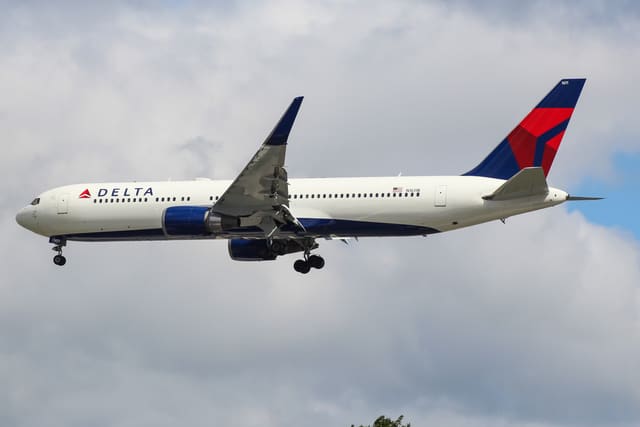 N1611B - Boeing