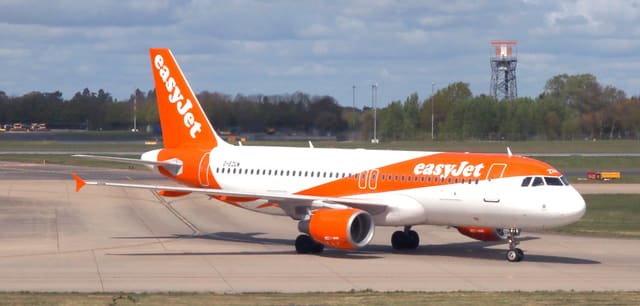 G-EZUW - Airbus
