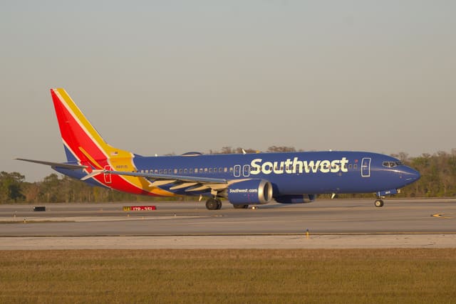 N8819L - Boeing