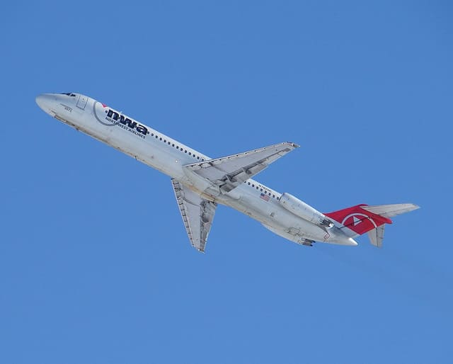 N782NC - Douglas