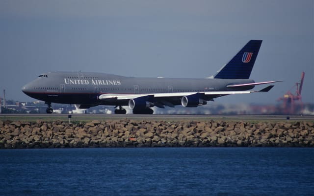 N107UA - Boeing