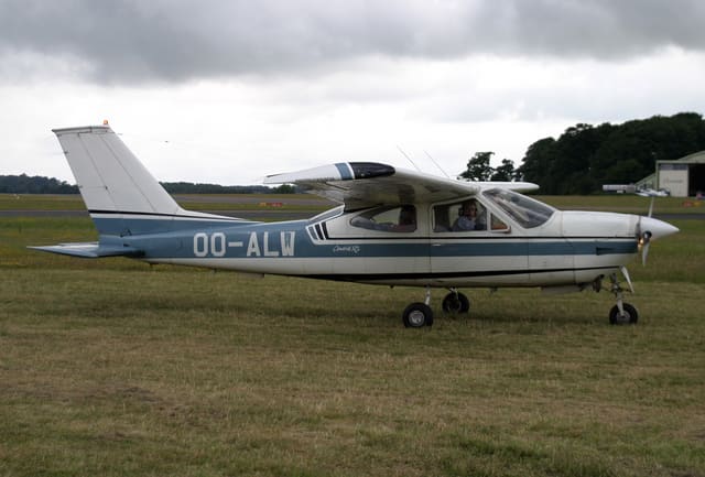 OO-ALW - Cessna