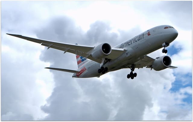N808AN - Twin-engine aircraft