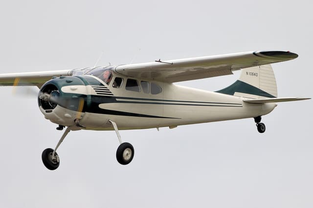 N1064D - Single-engine aircraft