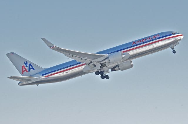 N381AN - Boeing