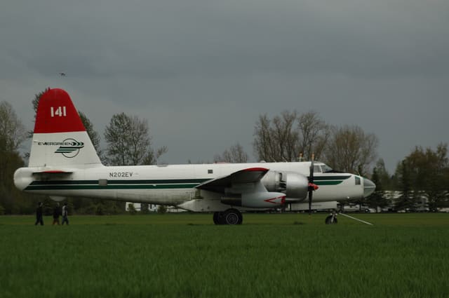 N202EV - Twin-engine aircraft
