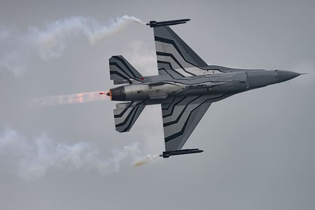  - Single-engine aircraft