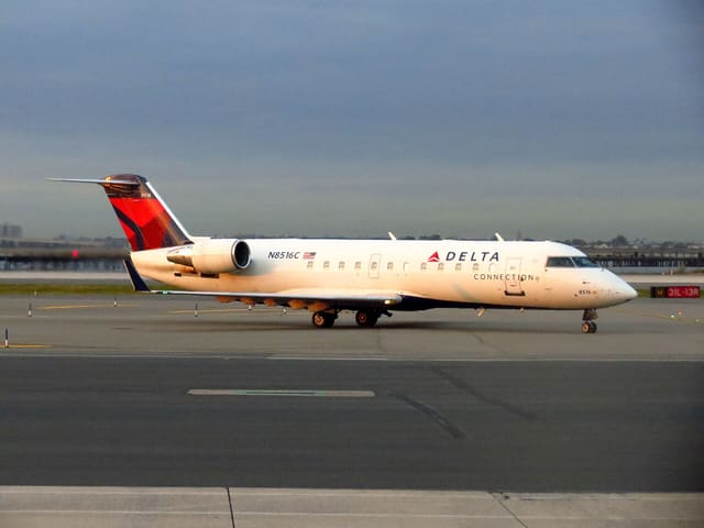 N8516C - Bombardier