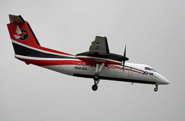 N883EA - Aircraft
