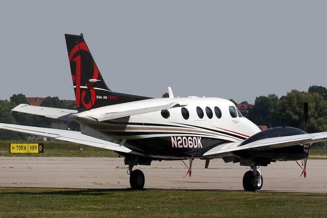 N2060K - Twin-engine aircraft