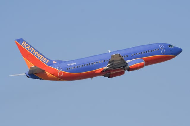 N398SW - Twin-engine aircraft