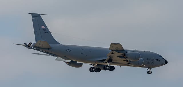  - Twin-engine aircraft