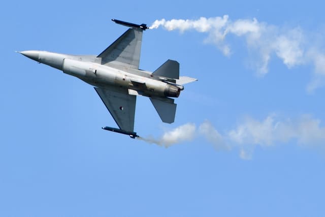  - Single-engine aircraft