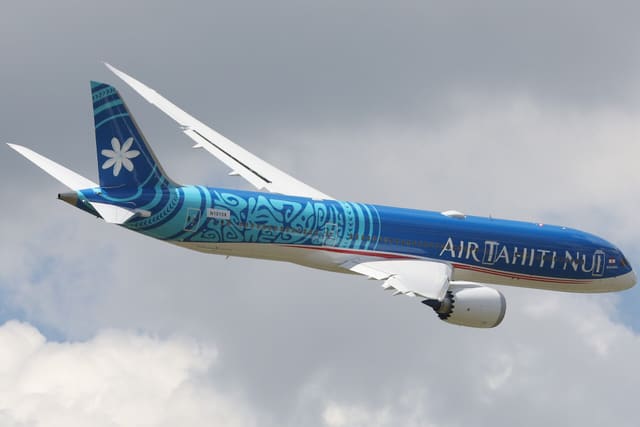 N1015X - Twin-engine aircraft