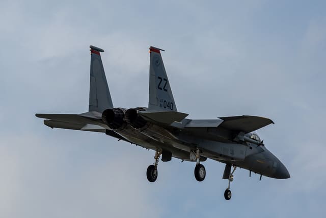  - Twin-engine aircraft