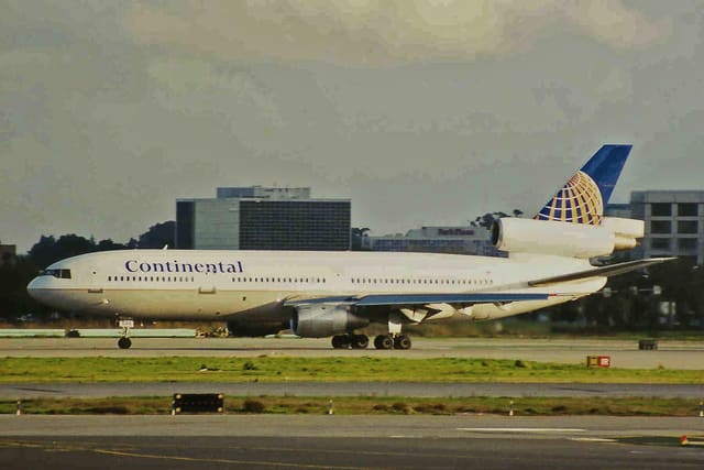 N68044 - Douglas