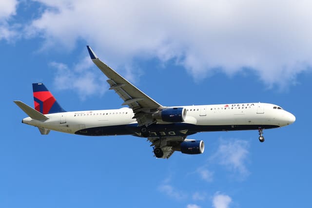N395DZ - Airbus