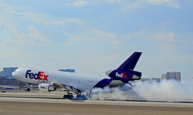 N312FE - Douglas