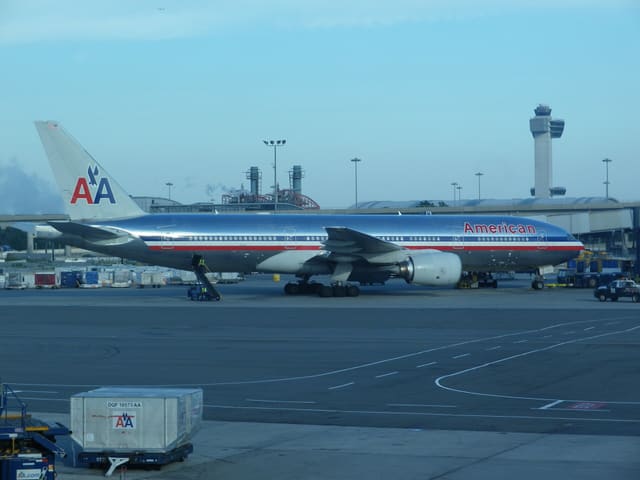 N772AN - Boeing