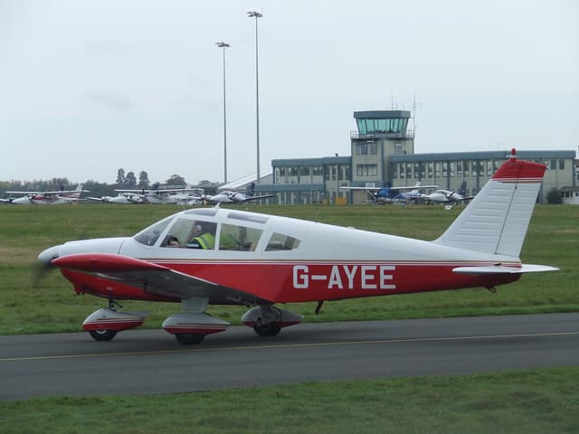 G-AYEE - Piper