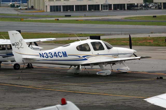 N334CM - Cirrus