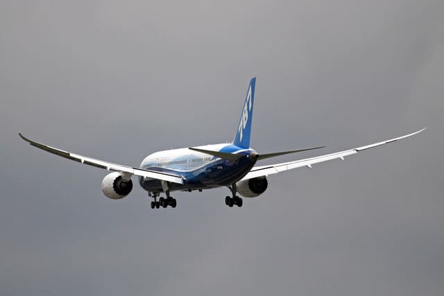 N787BX - Boeing