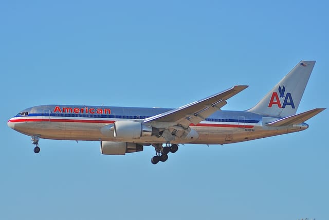 N336AA - Boeing
