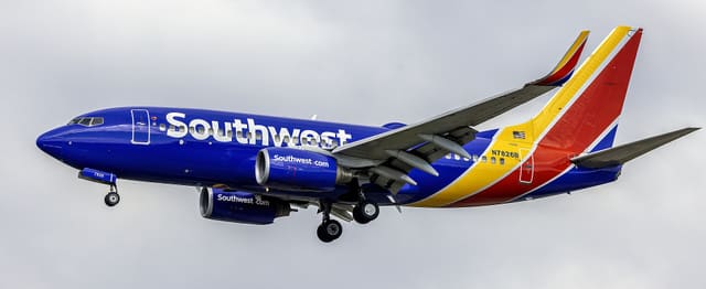 N7826B - Boeing
