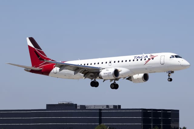 N986TA - Embraer