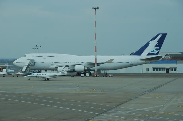 CS-DHE - Business jet