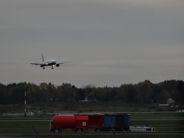  - Twin-engine aircraft