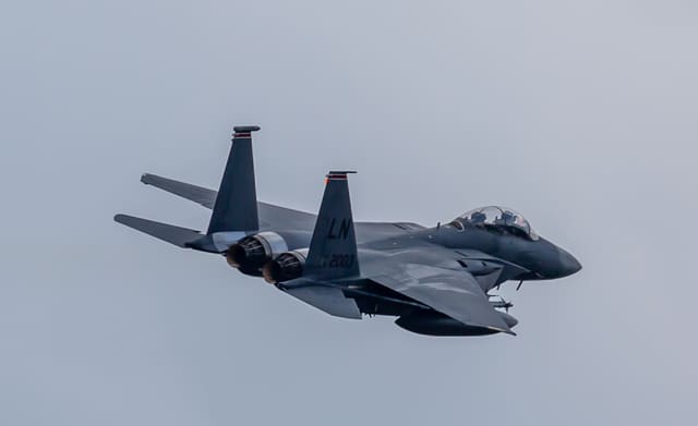  - Twin-engine aircraft