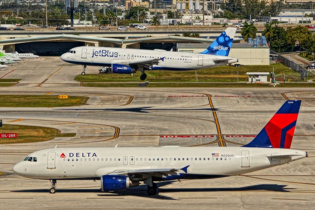 N665JB - Airbus