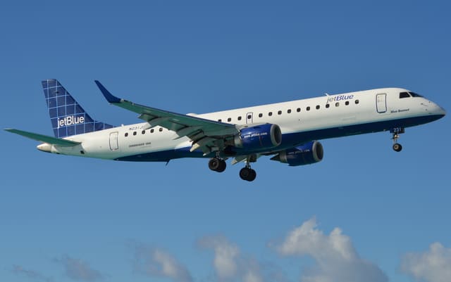 N231JB - Embraer