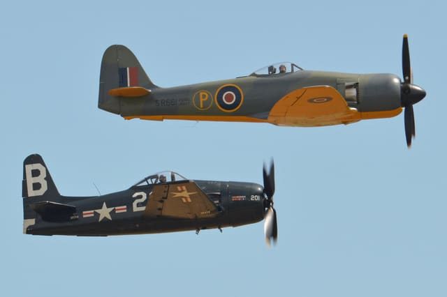 G-CBEL - Warbird