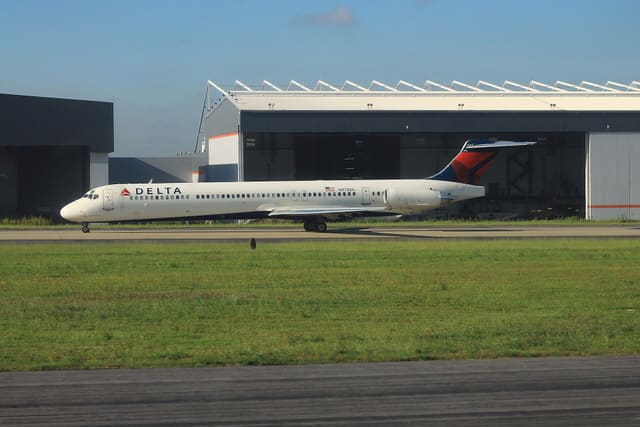 N978DL - Aircraft