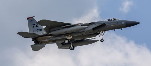  - Twin-engine aircraft