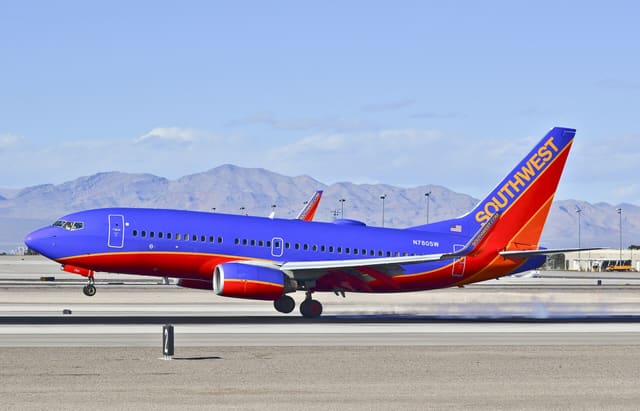 N780SW - Twin-engine aircraft