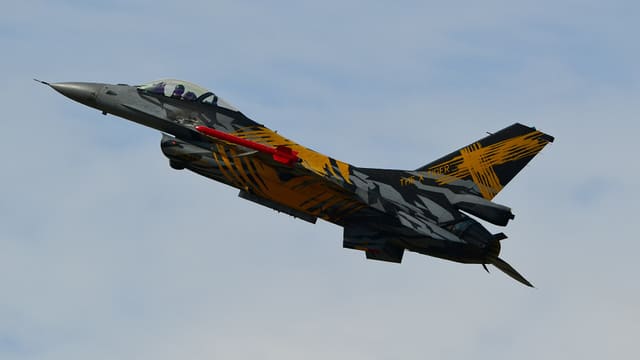 - Single-engine aircraft