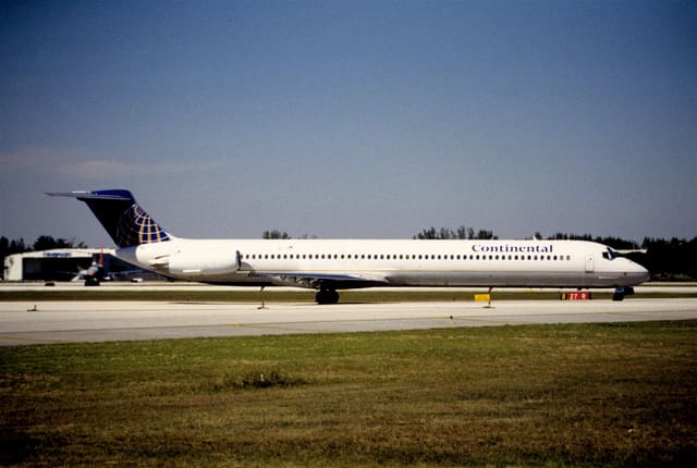 N35888 - Aircraft