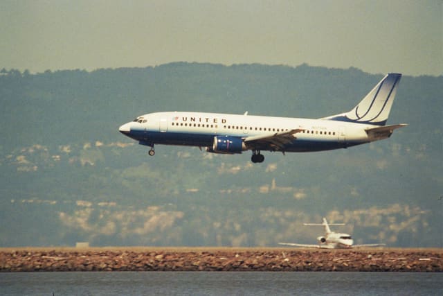N377UA - Boeing