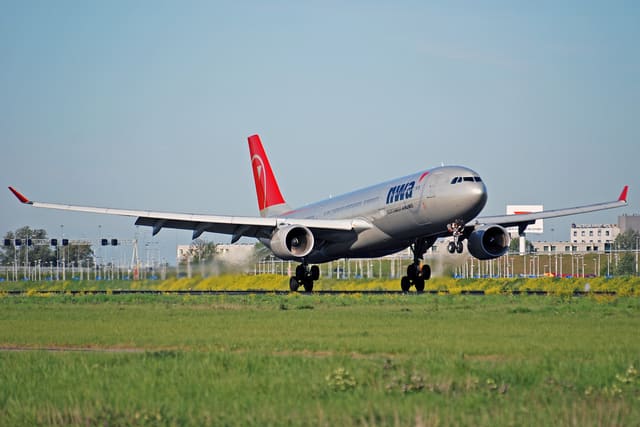 N802NW - Airbus