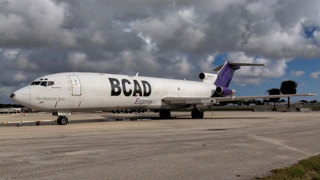 N235FE - Boeing