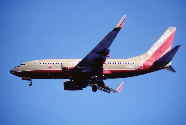 N743SW - Boeing