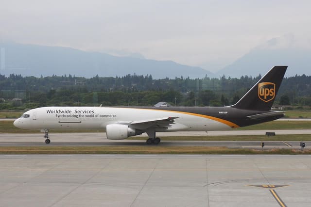 N405UP - Boeing