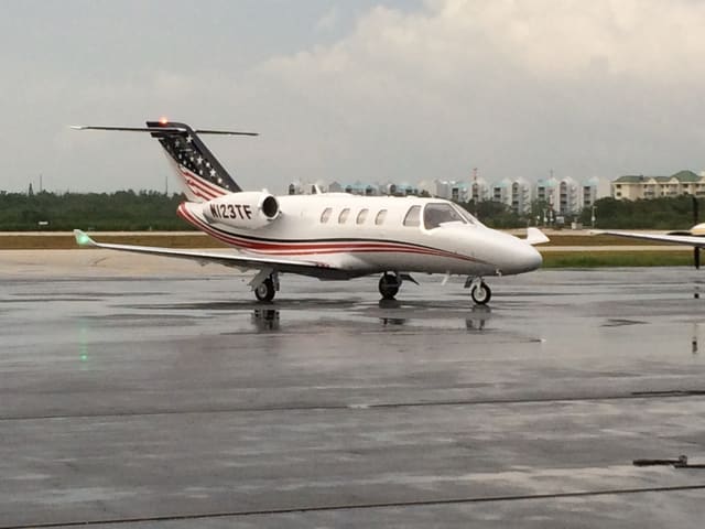 N123TF - Business jet
