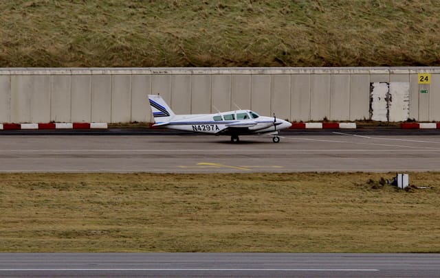 N4297A - Twin-engine aircraft