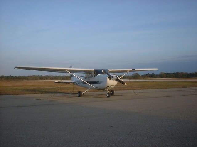 N2221R - Single-engine aircraft