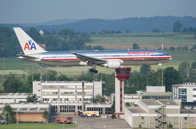 N381AN - Boeing
